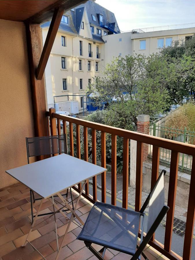 Le Petit Michelet Apartment Granville Ngoại thất bức ảnh